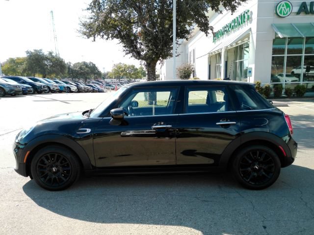 Used 2021 MINI Cooper 4-Door Hardtop FWD image 10