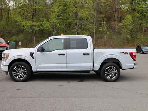 Certified 2022 Ford F150 XL w/ STX Appearance Package AWD/4WD image 6