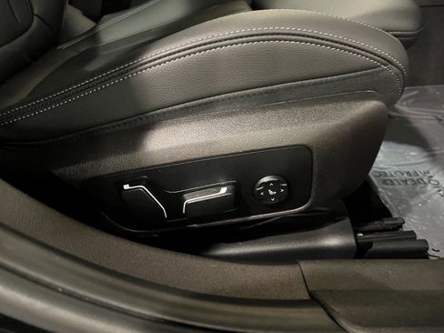 Used 2024 BMW 330i xDrive Sedan image 40