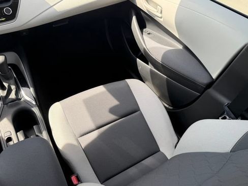 Used 2023 Toyota Corolla LE FWD image 21