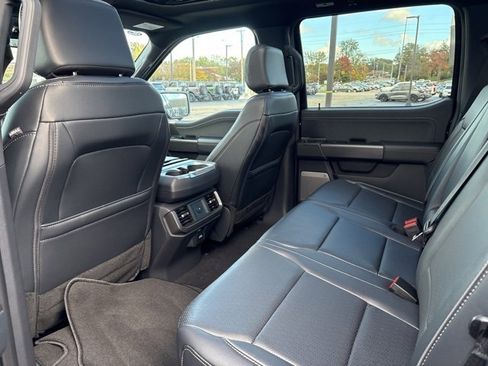 Used 2025 Ford F150 Lariat w/ Equipment Group 501A Mid image 15