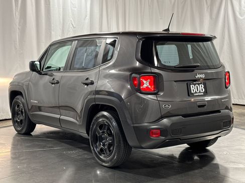 Used 2019 Jeep Renegade Sport w/ UConnect 7.0 Group FWD image 9