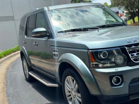 Used 2015 Land Rover LR4 HSE LUX AWD/4WD image 9
