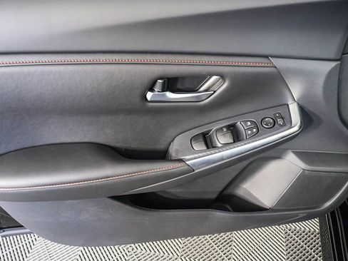 New 2025 Nissan Sentra SR image 23