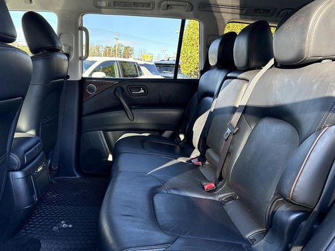 Used 2020 Nissan Armada SL image 10