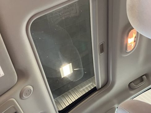 Used 2012 Chevrolet Impala LT w/ LT Sunroof Package image 11