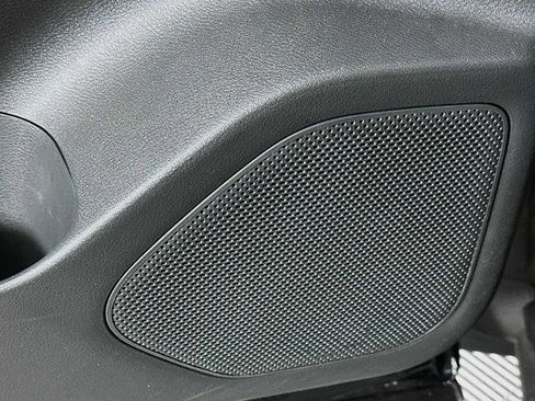 Certified 2023 Nissan Rogue SV image 17