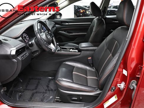 Used 2023 Nissan Altima 2.5 SR AWD/4WD image 14