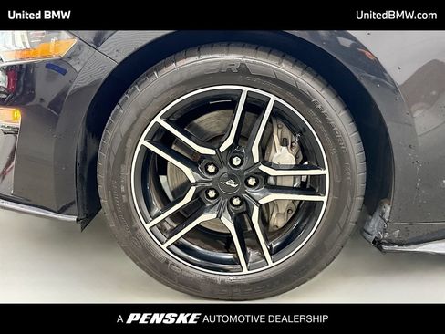 Used 2020 Ford Mustang GT Premium w/ Equipment Group 401A RWD image 2