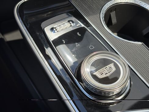 Used 2024 Cadillac Lyriq Luxury AWD/4WD image 27