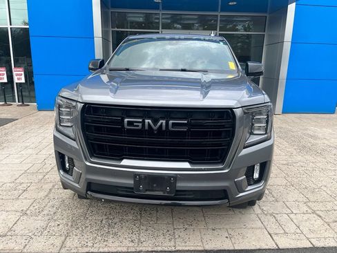 Used 2021 GMC Yukon SLT w/ SLT Luxury Package AWD/4WD image 4