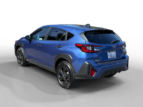 Used 2025 Subaru Crosstrek 2.0i AWD/4WD image 3