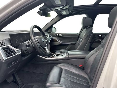 Used 2025 BMW X5 xDrive50e AWD/4WD image 21