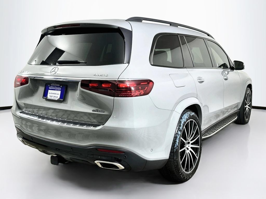 Used 2025 Mercedes-Benz GLS 580 4MATIC image 7