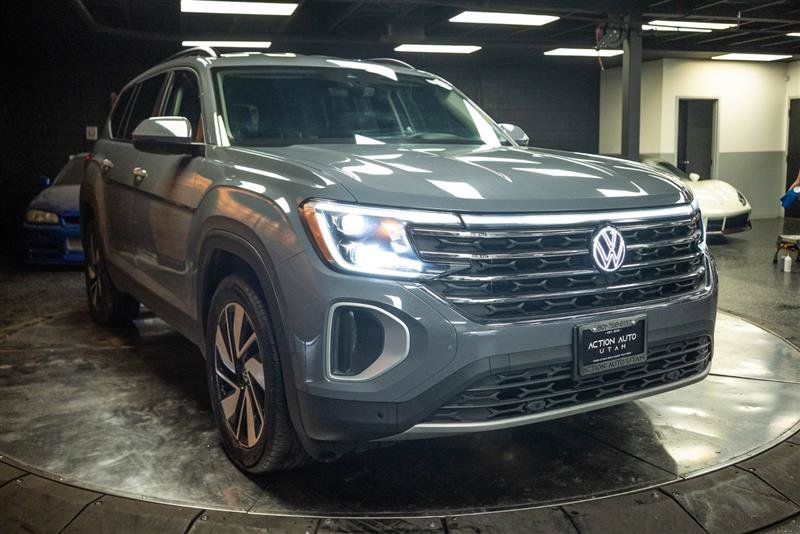 Used 2025 Volkswagen Atlas SE AWD/4WD image 5