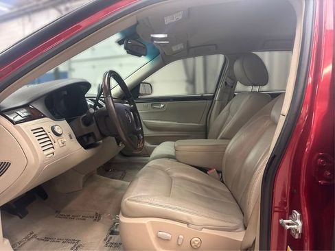 Used 2009 Cadillac DTS Base w/ Trunk Convenience Package image 10