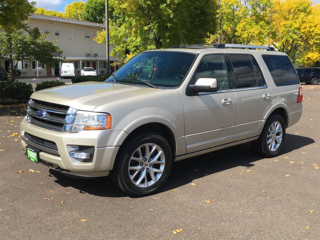 Used 2017 Ford Expedition Limited w/ Equipment Group 301A AWD/4WD image 12