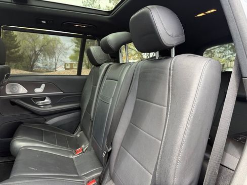 Used 2020 Mercedes-Benz GLS 450 4MATIC image 15