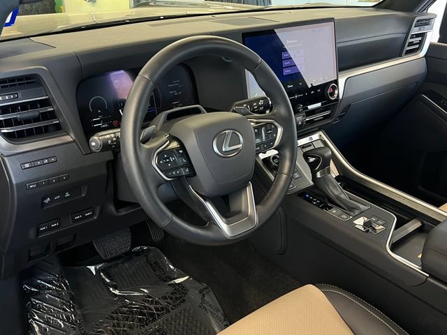 Used 2025 Lexus GX 550 AWD/4WD image 20