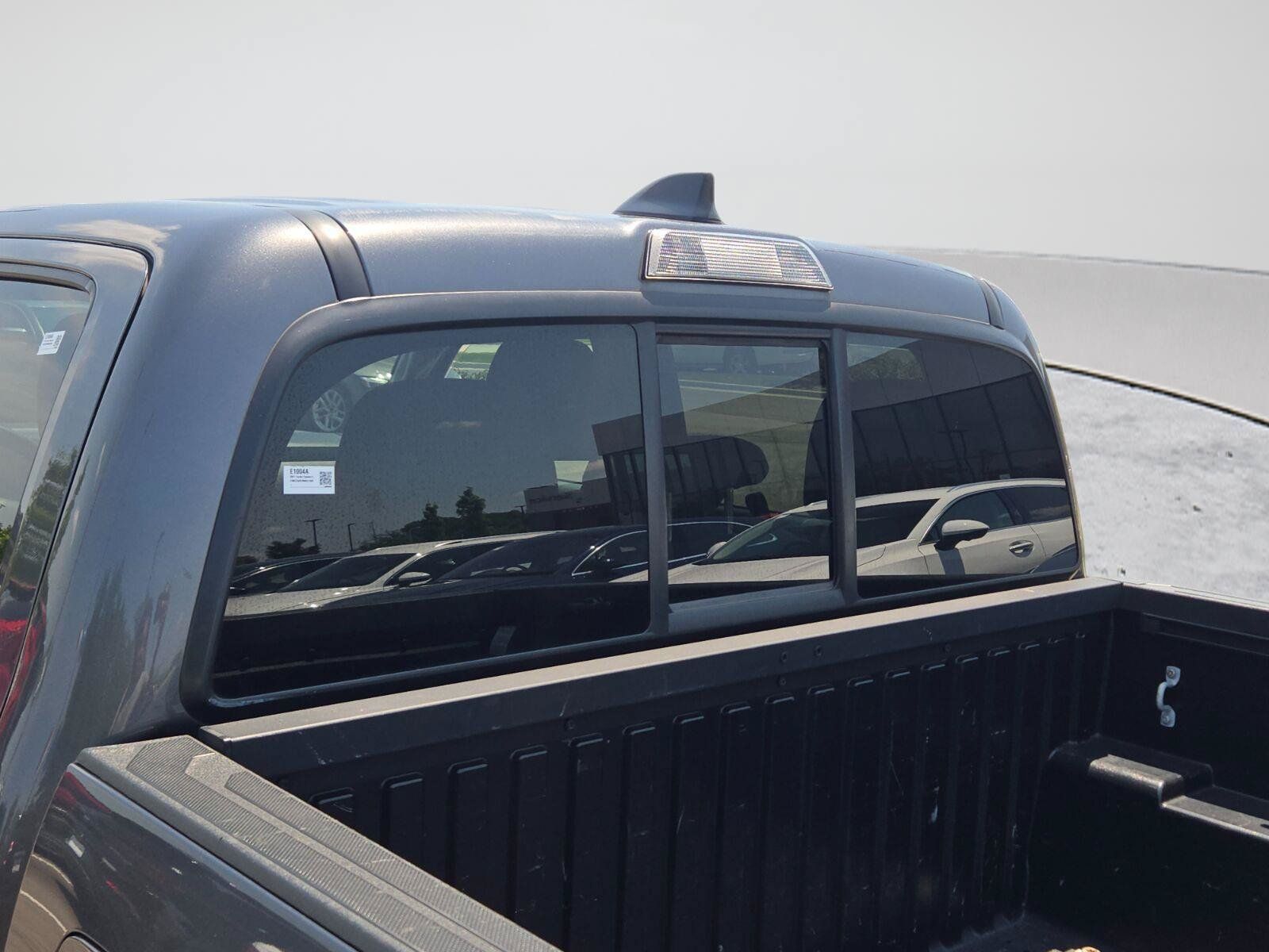 Used 2021 Toyota Tacoma SR AWD/4WD image 46