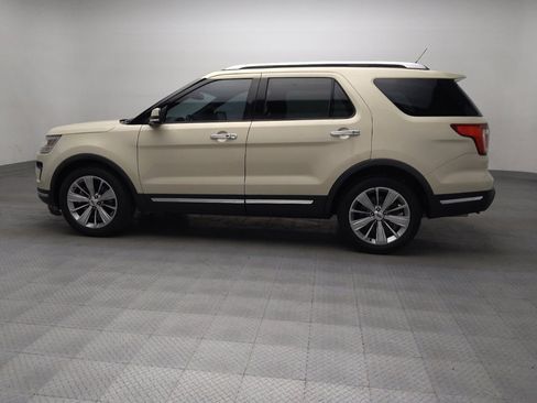 Used 2018 Ford Explorer Limited FWD image 3