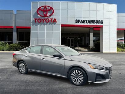 Used 2024 Nissan Altima 2.5 SV