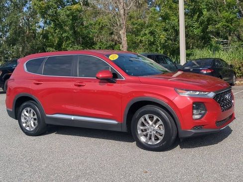 Used 2019 Hyundai Santa Fe SE FWD image 2