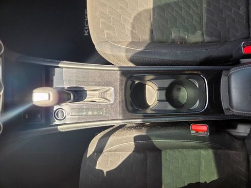 Used 2024 Nissan Kicks SV FWD image 25