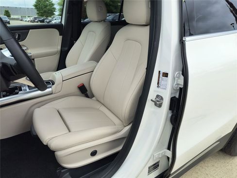 New 2025 Mercedes-Benz GLA 250 image 17