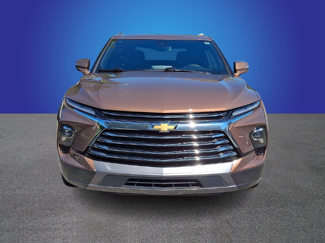 Used 2023 Chevrolet Blazer Premier FWD image 2