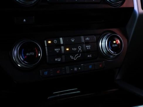 Used 2017 Ford F350 Platinum w/ Platinum Ultimate Package image 26