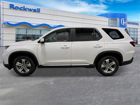 New 2025 Honda Pilot EX-L image 2