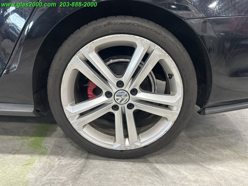 Used 2017 Volkswagen Jetta GLI FWD image 22
