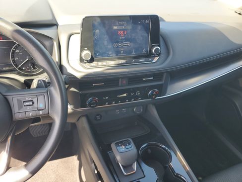 Certified 2024 Nissan Rogue SV image 21