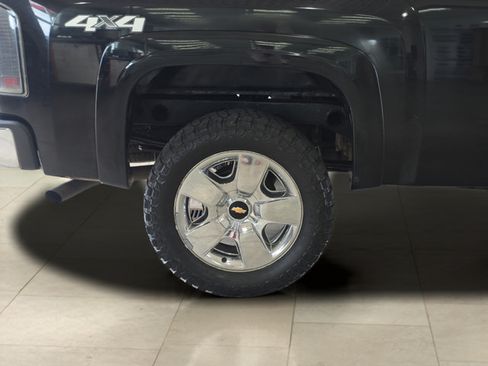 Used 2010 Chevrolet Silverado 1500 LTZ w/ LTZ Plus Package AWD/4WD image 30