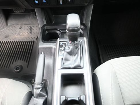 Used 2023 Toyota Tacoma SR5 w/ Technology Package image 9