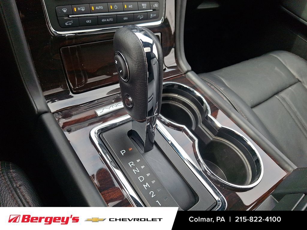 Used 2017 Lincoln Navigator Reserve AWD/4WD image 20