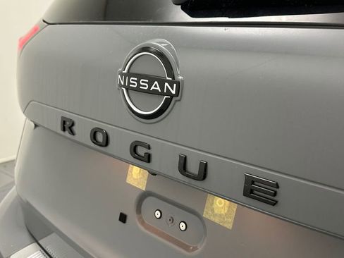 New 2026 Nissan Rogue SV image 19