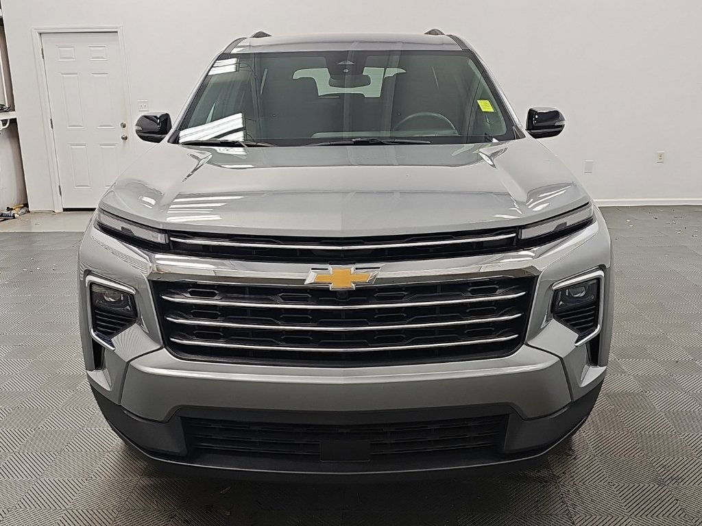 Certified 2026 Chevrolet Traverse LT FWD image 4