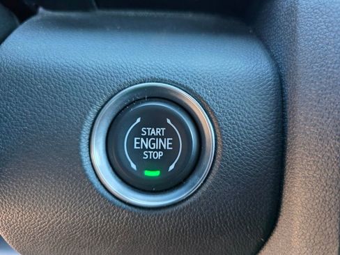 Certified 2025 GMC Acadia Elevation image 17