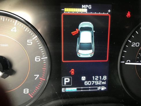 Used 2019 Subaru Crosstrek 2.0i Premium image 18