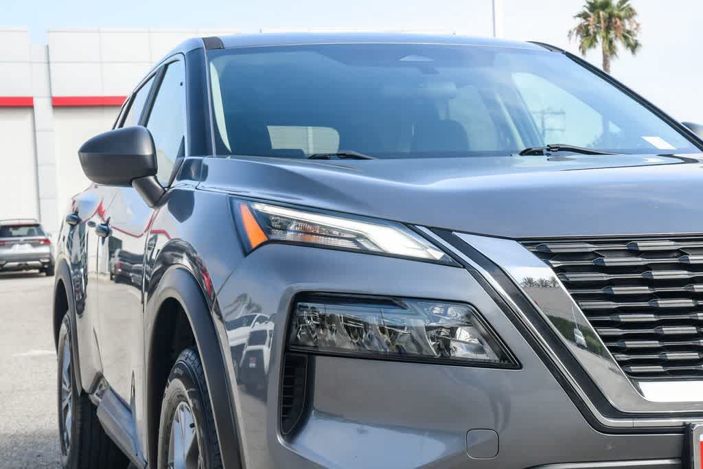 Used 2023 Nissan Rogue S FWD image 4