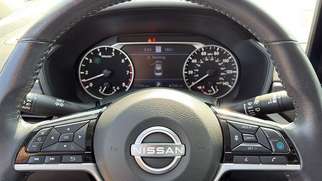 Certified 2023 Nissan Altima 2.5 SV w/ SV Premium Package AWD/4WD image 11