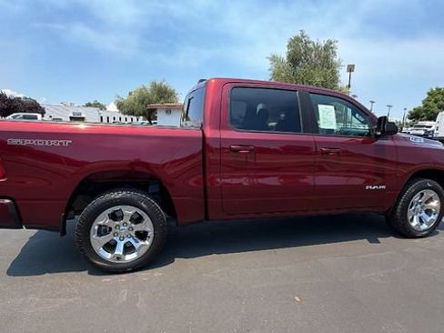 Used 2022 RAM 1500 Big Horn AWD/4WD image 3