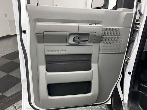 Used 2022 Ford E-350 and Econoline 350 Super Duty w/ Power Windows & Locks Group RWD image 6
