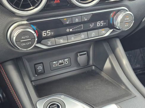 Used 2024 Nissan Sentra SR w/ SR Premium Package FWD image 30