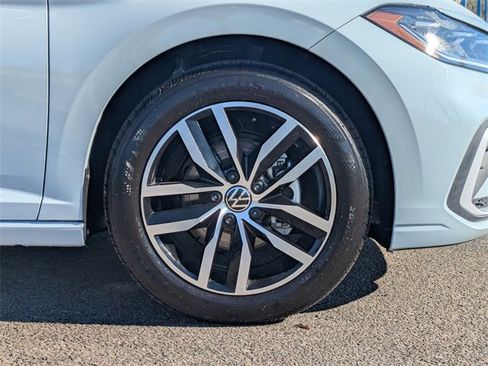 New 2026 Volkswagen Jetta SE image 11