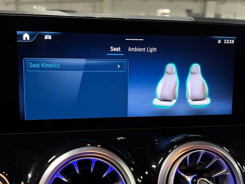 Certified 2025 Mercedes-Benz GLA 250 4MATIC image 30