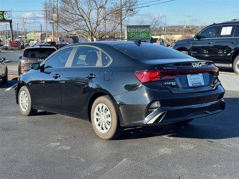 Used 2024 Kia Forte LX image 5