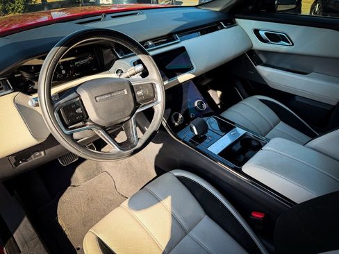Used 2021 Land Rover Range Rover Velar R-Dynamic S image 13